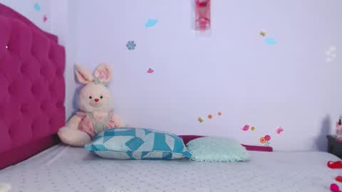 Snapshot of mariagills chatting on 02-06-26, 10:13 Giselle Mara online show from 02-06-26, 10:13