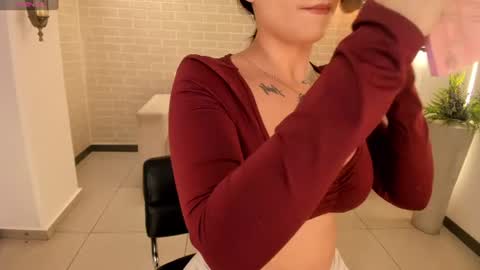 MARIA HERRERA  online show from 07-06-26, 12:07