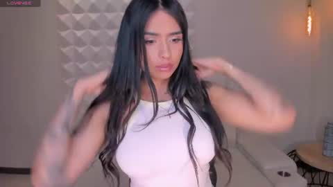 MARIA HERRERA  online show from 07-11-26, 10:11