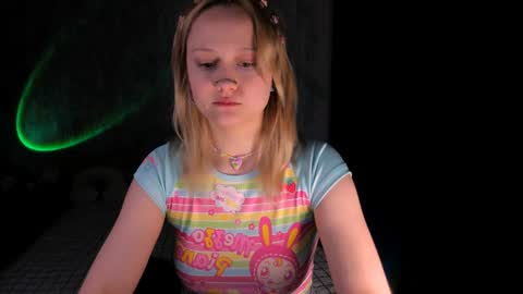 Snapshot of mariamilkis chatting on 02-08-25, 07:49 Maria online show from 02-08-25, 07:49