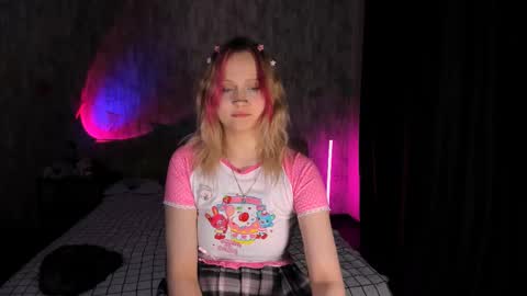 Snapshot of mariamilkis chatting on 02-18-25, 02:59 Maria online show from 02-18-25, 02:59