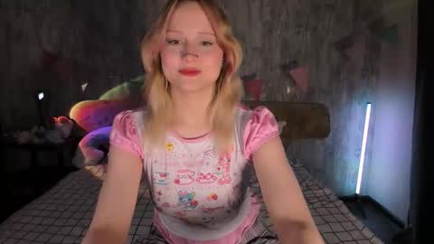 Snapshot of mariamilkis chatting on 02-27-25, 10:31 Maria online show from 02-27-25, 10:31