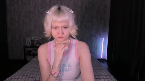 Snapshot of mariamilkis chatting on 10-01-25, 02:39 Maria online show from 10-01-25, 02:39