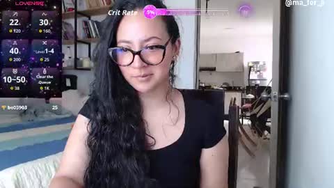 Snapshot of mariamualata chatting on 06-25-26, 06:01 mariamualata online show from 06-25-26, 06:01