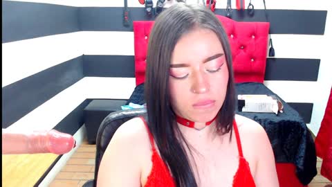 Snapshot of marian_ran_ chatting on 01-07-25, 06:27 Marian online show from 01-07-25, 06:27