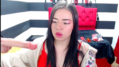 Snapshot of marian_ran_ chatting on 01-07-25, 09:29 Marian online show from 01-07-25, 09:29