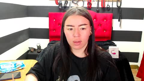 Snapshot of marian_ran_ chatting on 01-13-25, 03:01 Marian online show from 01-13-25, 03:01