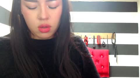 Snapshot of marian_ran_ chatting on 01-14-25, 07:38 Marian online show from 01-14-25, 07:38