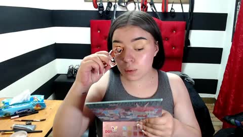 Snapshot of marian_ran_ chatting on 01-30-25, 03:00 Marian online show from 01-30-25, 03:00