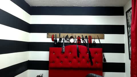 Snapshot of marian_ran_ chatting on 02-01-25, 09:43 Marian online show from 02-01-25, 09:43