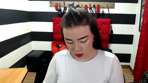 Snapshot of marian_ran_ chatting on 02-06-25, 02:55 Marian online show from 02-06-25, 02:55