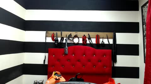 Snapshot of marian_ran_ chatting on 02-18-25, 02:59 Marian online show from 02-18-25, 02:59