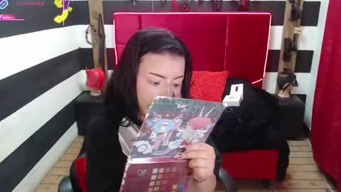 Snapshot of marian_ran_ chatting on 09-18-25, 02:13 Marian online show from 09-18-25, 02:13