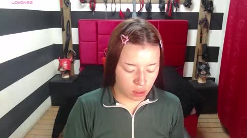 Snapshot of marian_ran_ chatting on 10-20-25, 03:07 Marian online show from 10-20-25, 03:07