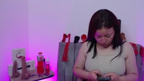 Snapshot of marian_ran_ chatting on 11-24-25, 03:17 Marian online show from 11-24-25, 03:17