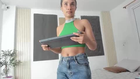 Marian online show from 09-29-25, 11:04