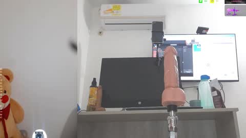 Mariana online show from 02-20-25, 06:39