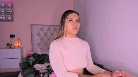 Snapshot of mariana__roe chatting on 03-08-25, 05:28 Mariana Roe online show from 03-08-25, 05:28