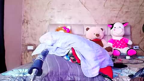 mariana_candyy online show from 12-22-25, 05:10