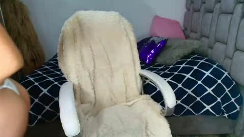 Snapshot of mariana_gomez01 chatting on 05-11-26, 04:04 Mariana Gomez online show from 05-11-26, 04:04