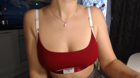 MarianaMur online show from 03-06-25, 08:52