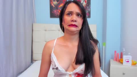 Snapshot of mariana_murillo__ chatting on 01-22-25, 01:00 Mariana online show from 01-22-25, 01:00