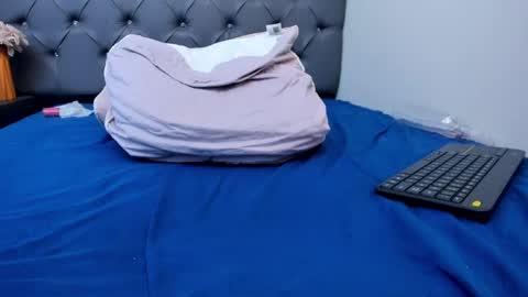 Snapshot of mariana_murillo__ chatting on 02-02-25, 10:02 Mariana online show from 02-02-25, 10:02