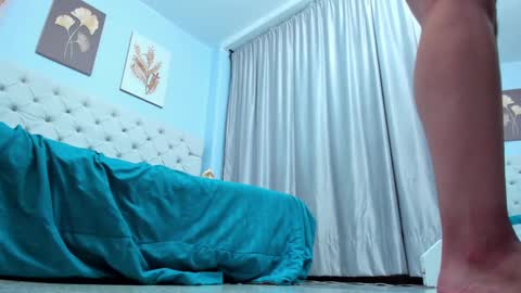 Snapshot of mariana_murillo__ chatting on 02-12-25, 07:13 Mariana online show from 02-12-25, 07:13