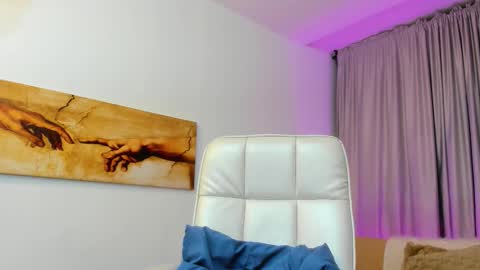 Snapshot of mariana_murillo__ chatting on 11-30-25, 04:27 Mariana online show from 11-30-25, 04:27