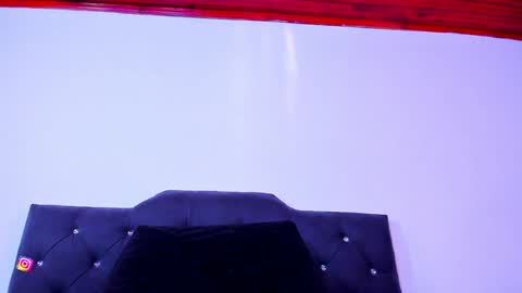 Mariana Preciado online show from 02-04-25, 01:48