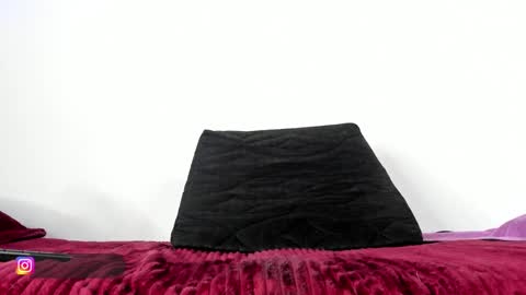 Mariana Preciado online show from 02-13-25, 04:39