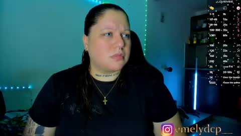Snapshot of mariana_spellman chatting on 06-22-26, 05:59 Emely online show from 06-22-26, 05:59
