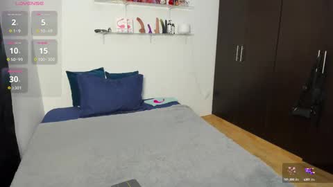 MARIANA Y VALENTINA online show from 10-02-25, 11:06