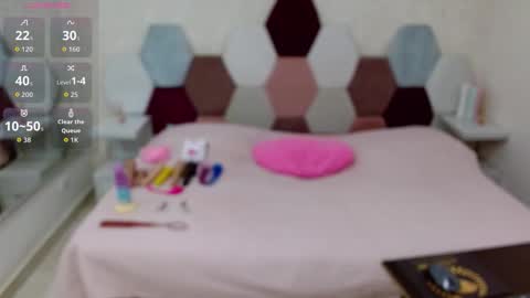 mariana online show from 05-12-26, 03:53