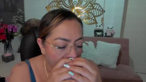 Snapshot of marianalopez81 chatting on 02-03-25, 09:08 Mariana Lopez online show from 02-03-25, 09:08