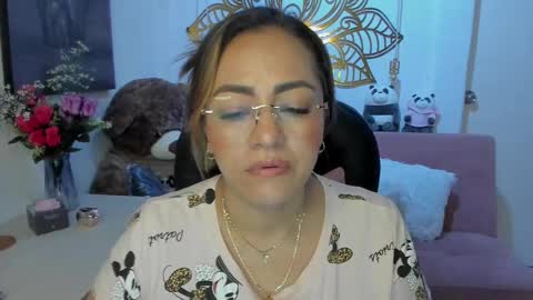 Snapshot of marianalopez81 chatting on 02-12-25, 06:08 Mariana Lopez online show from 02-12-25, 06:08