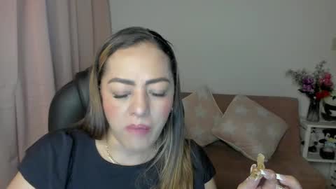 Snapshot of marianalopez81 chatting on 03-08-25, 12:55 Mariana Lopez online show from 03-08-25, 12:55