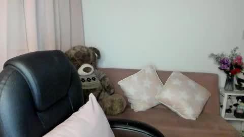 Snapshot of marianalopez81 chatting on 03-08-25, 04:01 Mariana Lopez online show from 03-08-25, 04:01