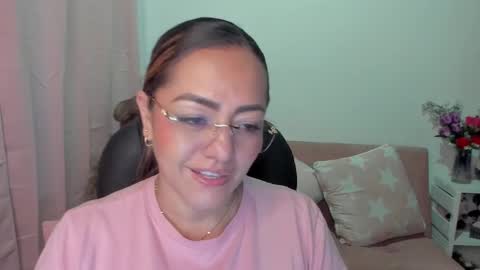 Snapshot of marianalopez81 chatting on 03-09-25, 06:50 Mariana Lopez online show from 03-09-25, 06:50