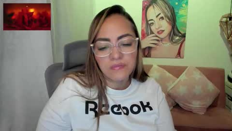 Snapshot of marianalopez81 chatting on 09-15-25, 01:38 Mariana Lopez online show from 09-15-25, 01:38