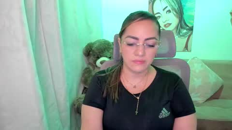 Snapshot of marianalopez81 chatting on 09-30-25, 01:32 Mariana Lopez online show from 09-30-25, 01:32