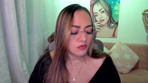 Snapshot of marianalopez81 chatting on 10-09-25, 12:08 Mariana Lopez online show from 10-09-25, 12:08