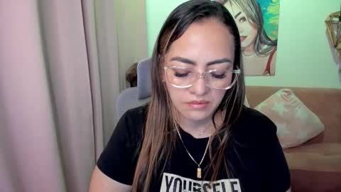 Snapshot of marianalopez81 chatting on 11-23-25, 11:59 Mariana Lopez online show from 11-23-25, 11:59