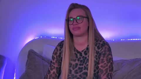 Maria online show from 02-11-25, 10:04