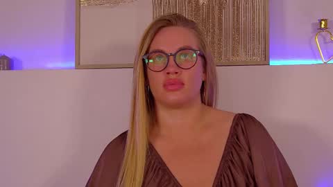 Maria online show from 03-12-25, 04:13