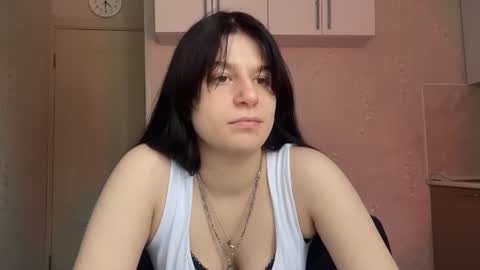 Snapshot of marianmollberg chatting on 07-28-26, 01:32 Marian online show from 07-28-26, 01:32