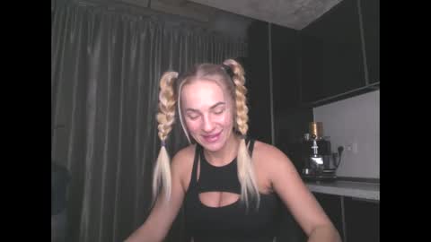 Snapshot of marianna1977 chatting on 02-01-26, 07:23 marianna1977 online show from 02-01-26, 07:23