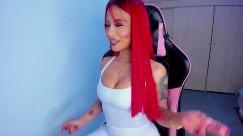 M A R I A N E online show from 11-15-25, 09:50