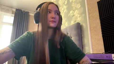 Aria online show from 11-29-25, 09:23