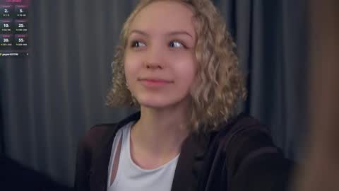 Rachel online show from 04-12-26, 10:37